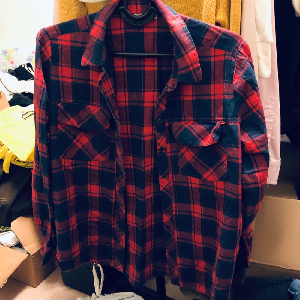 DALIA CHECKER SHIRT SIZE XL